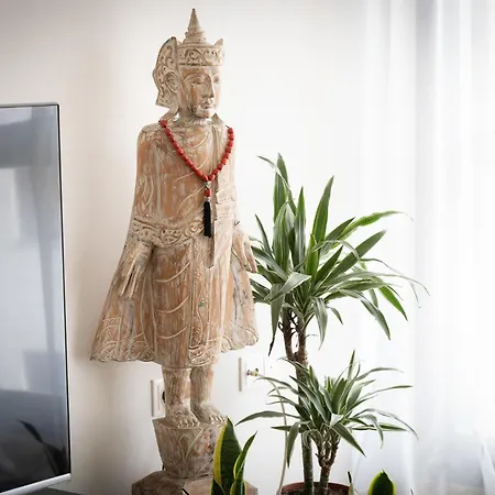 Atico Columbus Luanco